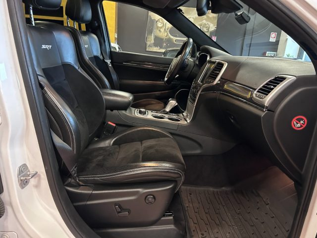 JEEP Grand Cherokee usata, con Servosterzo