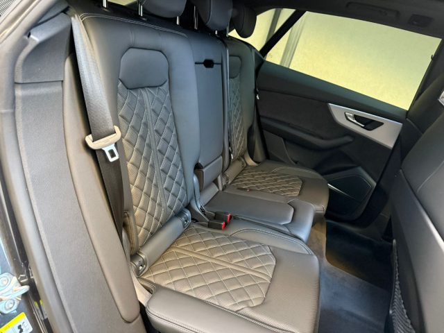 AUDI Q8 usata, con Telecamera per parcheggio assistito
