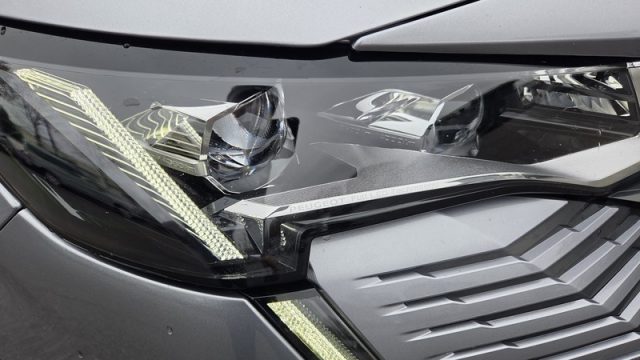 PEUGEOT 3008 usata, con Boardcomputer