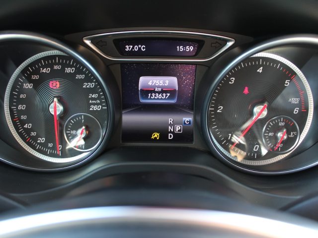 MERCEDES-BENZ GLA 200 usata, con Vetri oscurati