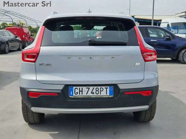 VOLVO XC40 usata, con Autoradio