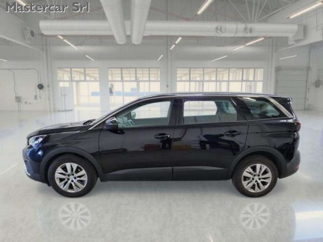 PEUGEOT 5008 usata, con Autoradio