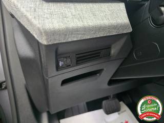 PEUGEOT 3008 usata, con Sensori di parcheggio posteriori