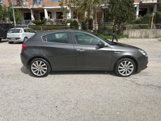 ALFA ROMEO Giulietta usata, con Controllo trazione