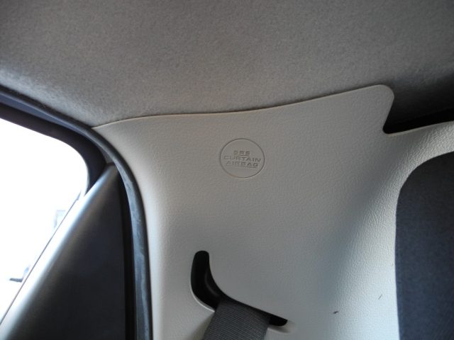 TOYOTA Yaris usata 48