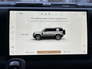 LAND ROVER Defender usata, con Touch screen
