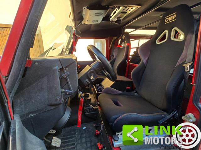 LAND ROVER Defender usata 3