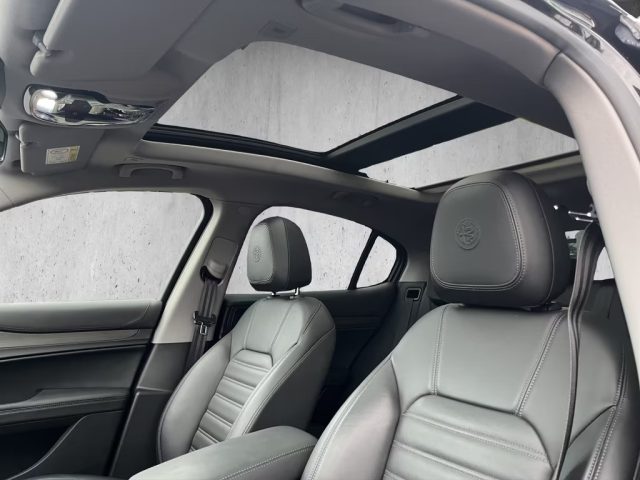 ALFA ROMEO Stelvio usata, con Controllo automatico clima