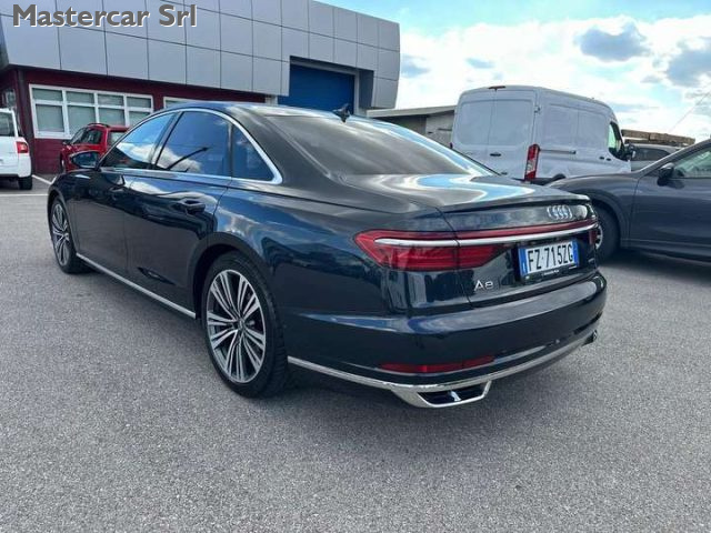 AUDI A8 usata, con Autoradio