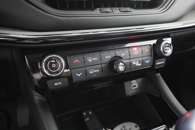 JEEP Compass usata 11