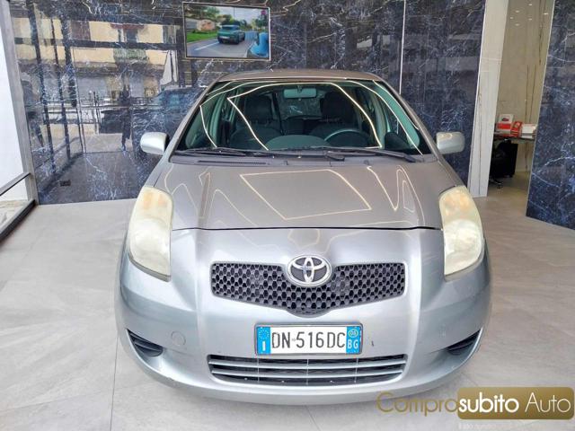 TOYOTA Yaris usata, con ABS
