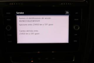 VOLKSWAGEN Golf usata, con Airbag testa