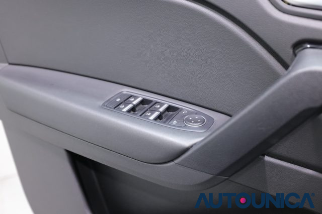 RENAULT Captur usata, con Sensori di parcheggio posteriori