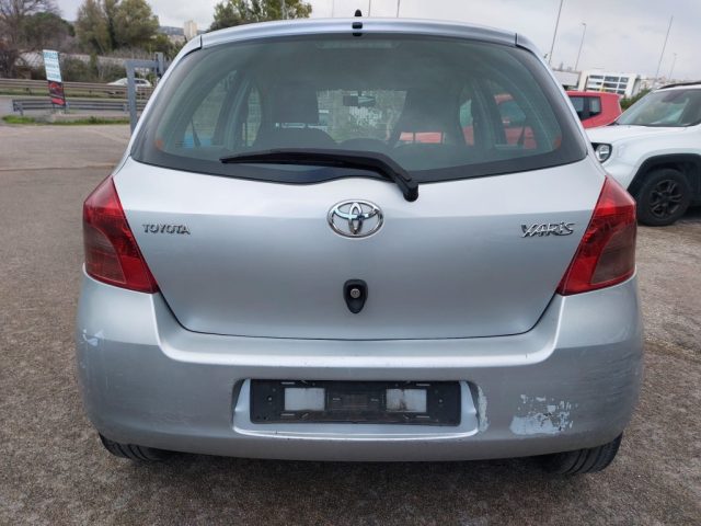 TOYOTA Yaris usata 7