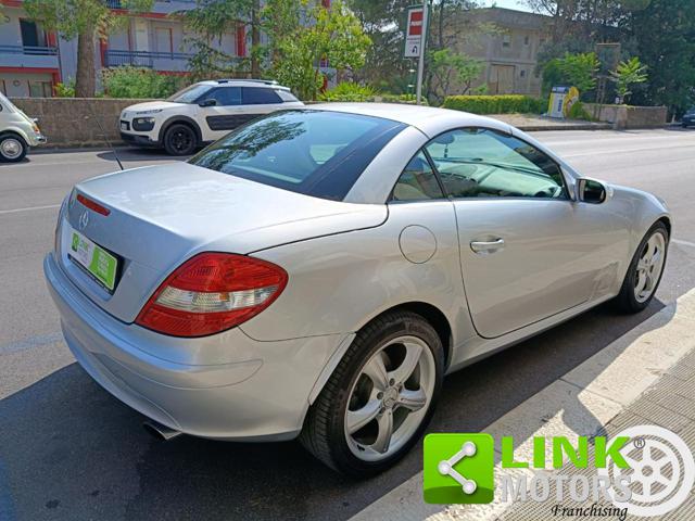 MERCEDES-BENZ SLK 200 usata, con Hill holder
