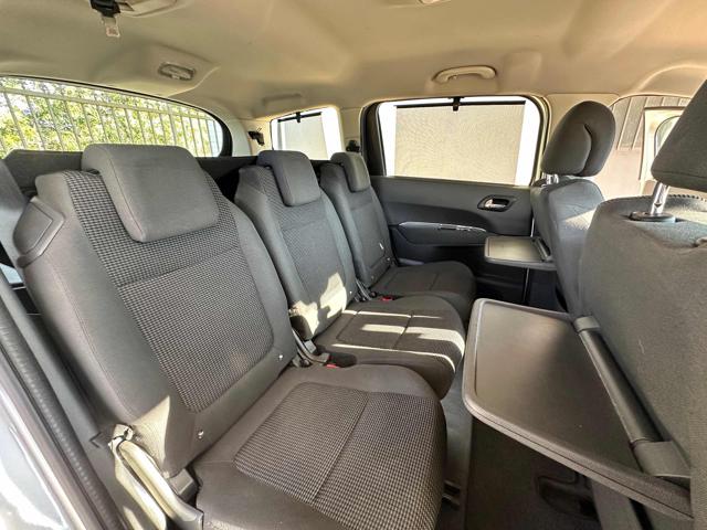 PEUGEOT 5008 usata, con Freno di stazionamento elettrico