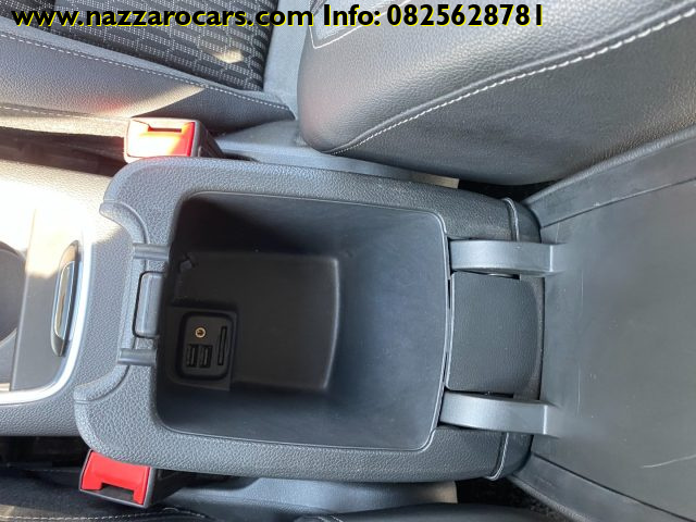 OPEL Astra usata, con Volante multifunzione