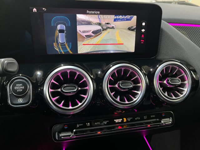 MERCEDES-BENZ GLA 200 usata, con Controllo automatico clima