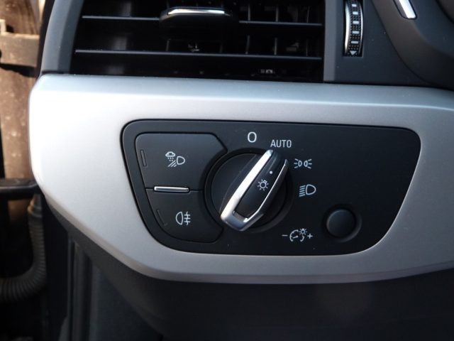 AUDI A4 usata, con Fari LED