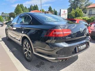 VOLKSWAGEN Passat usata, con Autoradio