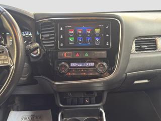 MITSUBISHI Outlander usata, con Lettore CD