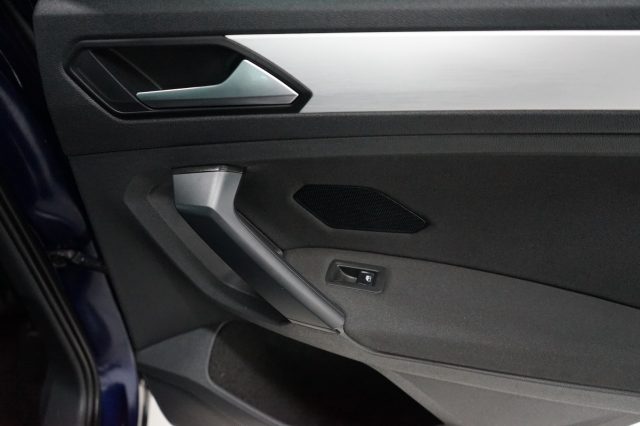 VOLKSWAGEN Tiguan usata, con Freno di stazionamento elettrico