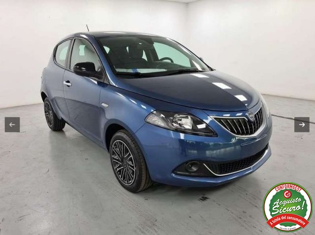 LANCIA Ypsilon usata, con USB