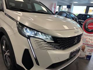 PEUGEOT 3008 usata, con Touch screen