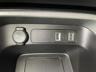 JEEP Avenger usata, con Volante in pelle