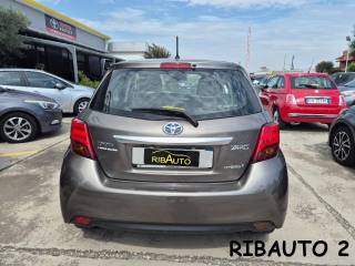 TOYOTA Yaris usata, con ESP