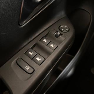 OPEL Corsa usata, con Chiusura centralizzata telecomandata
