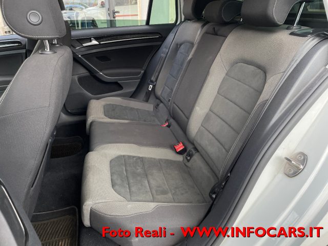 VOLKSWAGEN Golf Variant usata, con Autoradio