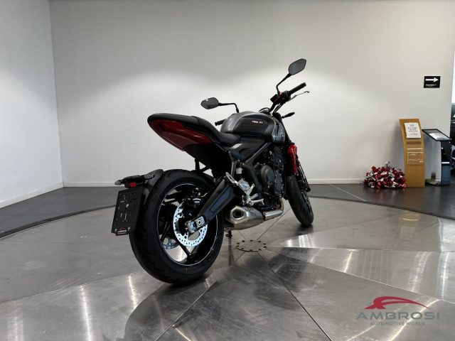 TRIUMPH Trident 660 usata 4