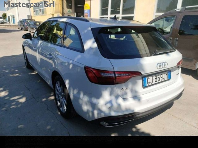 AUDI A4 usata, con Autoradio