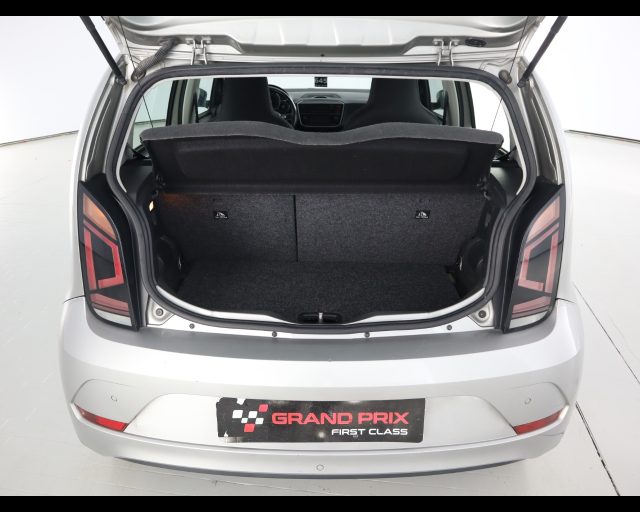 VOLKSWAGEN up! usata, con Sedile posteriore sdoppiato