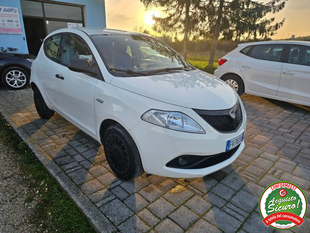LANCIA Ypsilon usata, con Chiusura centralizzata