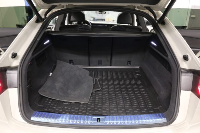 AUDI Q8 usata, con Interni in pelle