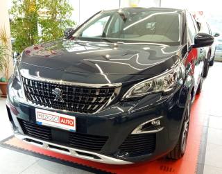 PEUGEOT 3008 usata, con Airbag