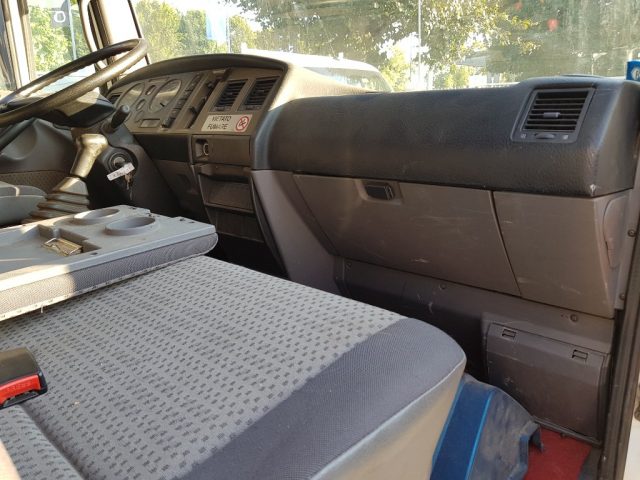 NISSAN Atleon usata 7