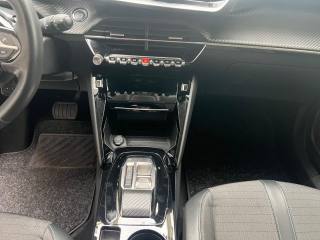 PEUGEOT 2008 usata, con Specchietti laterali elettrici