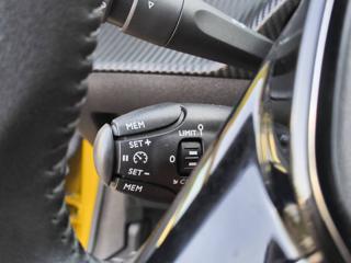 PEUGEOT 208 usata, con Volante multifunzione