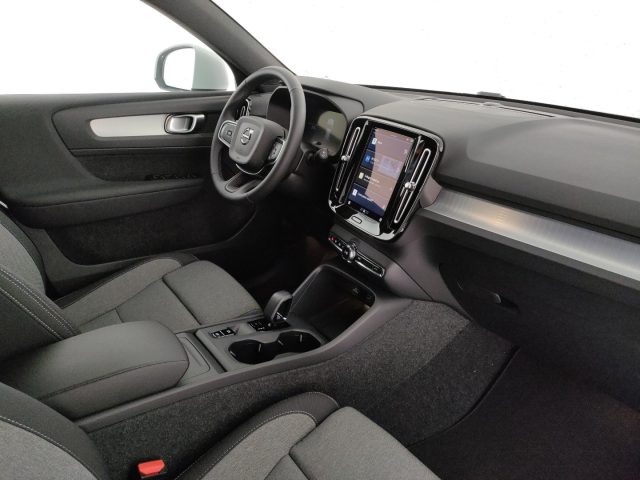VOLVO XC40 usata, con Controllo automatico clima