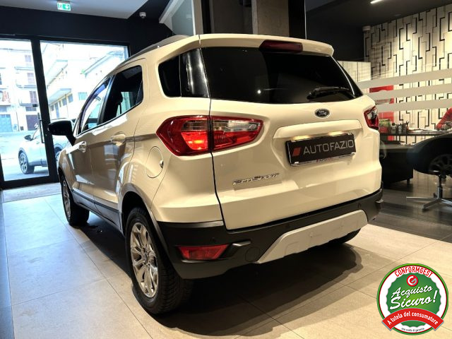 FORD EcoSport usata, con Autoradio