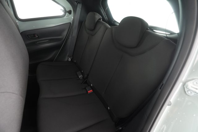 TOYOTA Aygo X usata 3