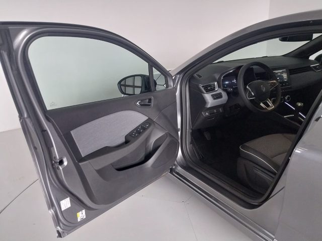 RENAULT Clio usata, con Boardcomputer