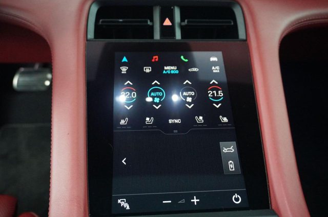 PORSCHE Taycan usata, con Regolazione elettrica sedili