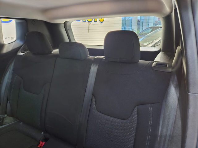 JEEP Renegade usata, con USB