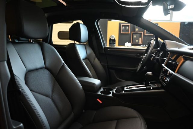 PORSCHE Macan usata 110