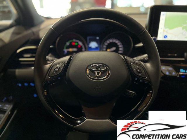 TOYOTA C-HR usata 13