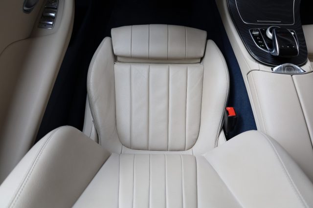 MERCEDES-BENZ E 220 usata, con Touch screen